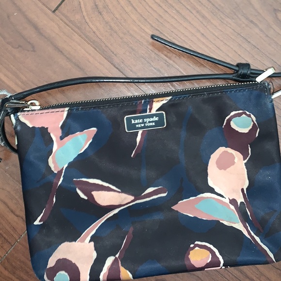 kate spade Handbags - Kate spade purse